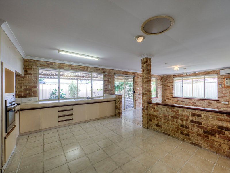 Photo - 7 Pondana Mews, Ballajura WA 6066 - Image 5