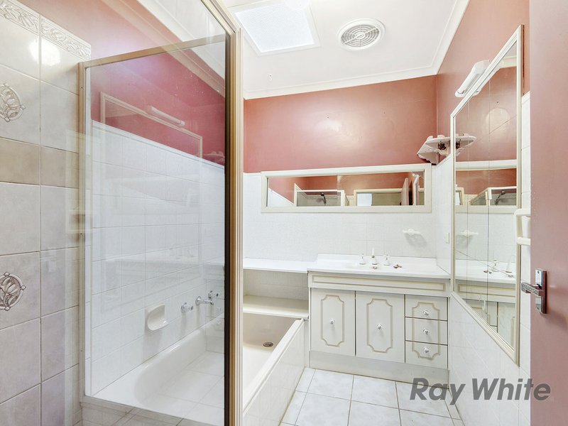 Photo - 7 Poplar Court, St Albans VIC 3021 - Image 7