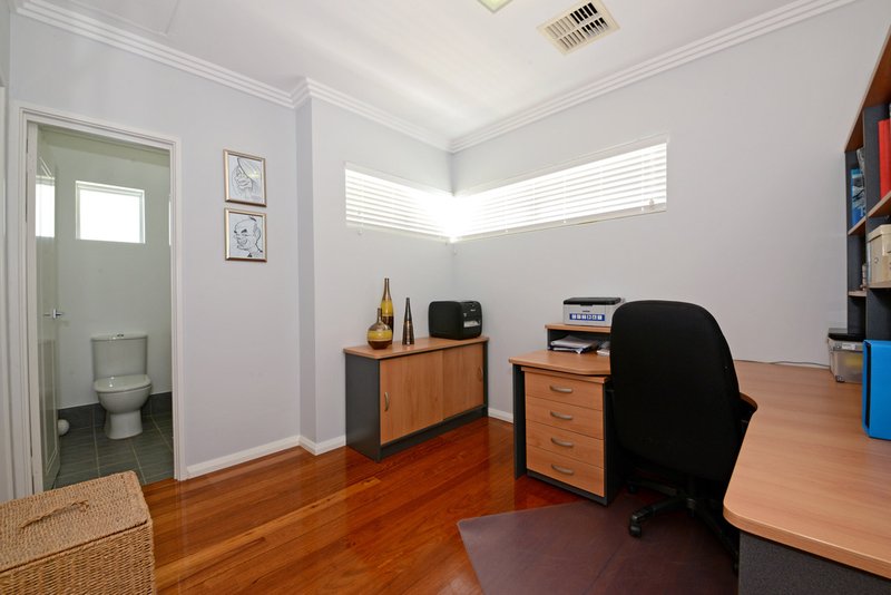 Photo - 7 Portrush Way, Mindarie WA 6030 - Image 23