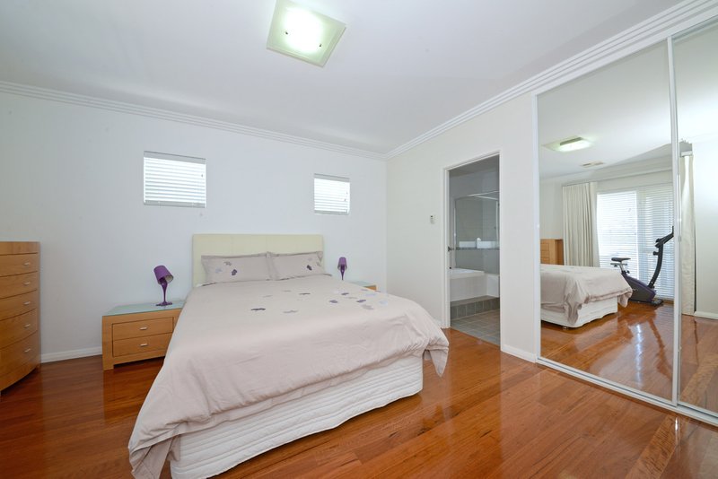 Photo - 7 Portrush Way, Mindarie WA 6030 - Image 25