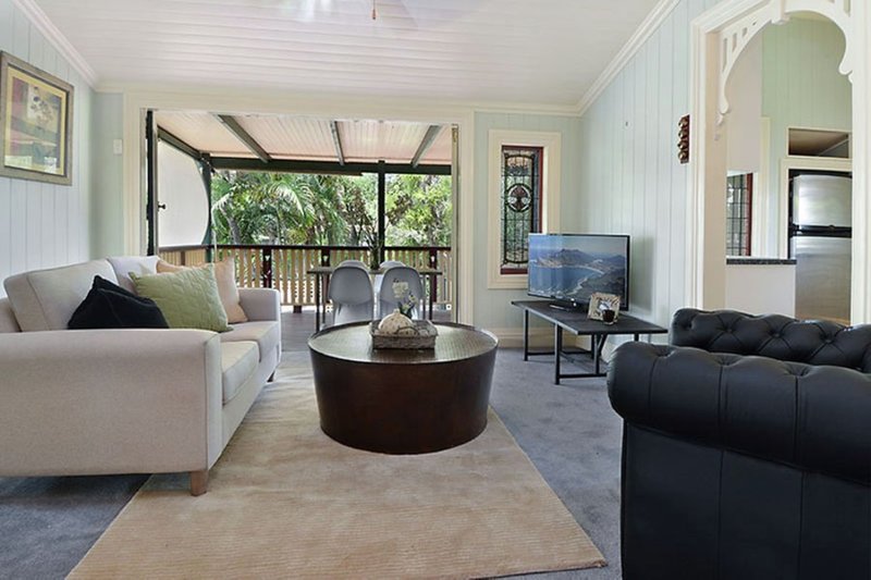 Photo - 7 Potts Street, East Brisbane QLD 4169 - Image 2