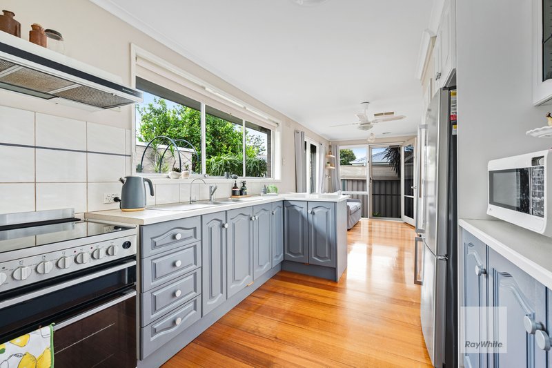 Photo - 7 Power Close, Gladstone Park VIC 3043 - Image 7