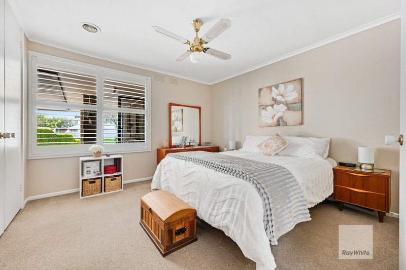 Photo - 7 Power Close, Gladstone Park VIC 3043 - Image 12