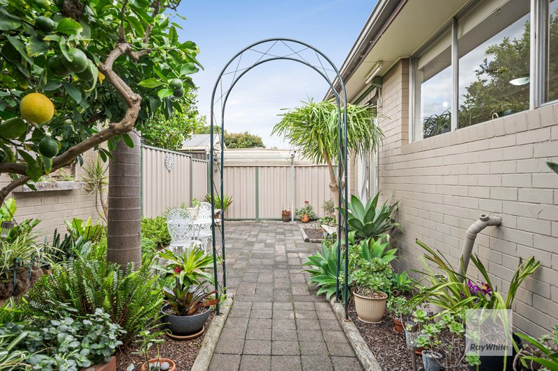 Photo - 7 Power Close, Gladstone Park VIC 3043 - Image 20