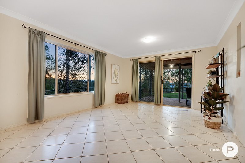 Photo - 7 Preston Close, Albany Creek QLD 4035 - Image 18