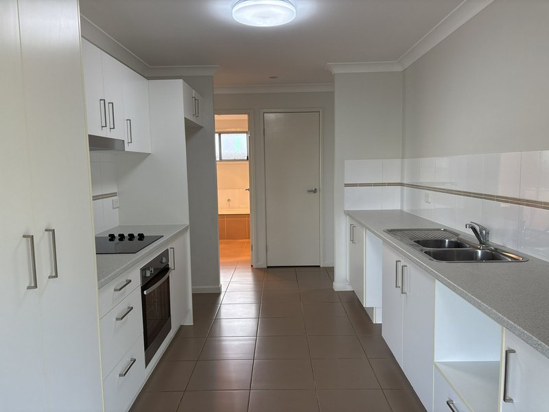 Photo - 7 Prince Street, Memerambi QLD 4610 - Image 5