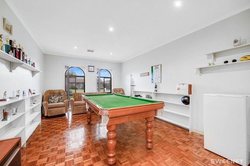Photo - 7 Pringle Place, Altona Meadows VIC 3028 - Image 5