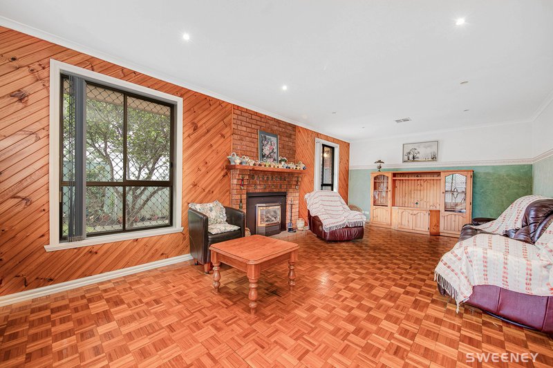 Photo - 7 Pringle Place, Altona Meadows VIC 3028 - Image 7