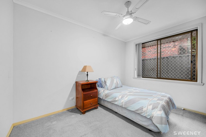 Photo - 7 Pringle Place, Altona Meadows VIC 3028 - Image 9