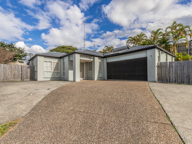 Photo - 7 Prominent Crescent, Upper Coomera QLD 4209 - Image 2