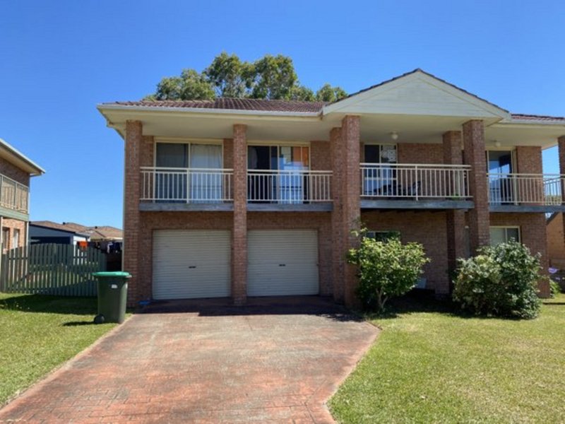 7 Pryor Crescent, Old Bar NSW 2430