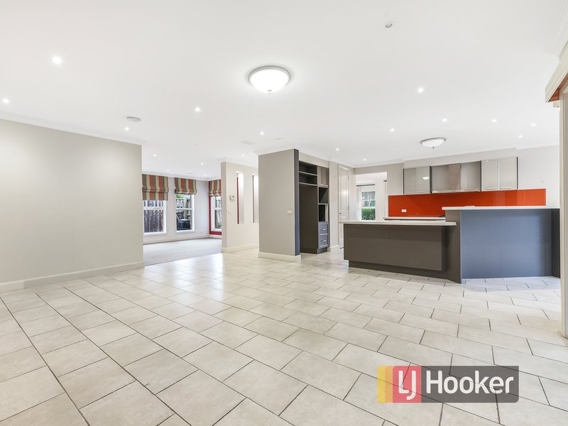 Photo - 7 Pyramid Place, Lyndhurst VIC 3975 - Image 4