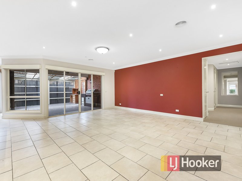 Photo - 7 Pyramid Place, Lyndhurst VIC 3975 - Image 6