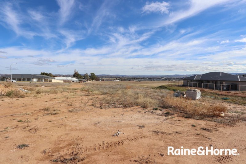 Photo - 7 Quigley Close, Kelso NSW 2795 - Image 4