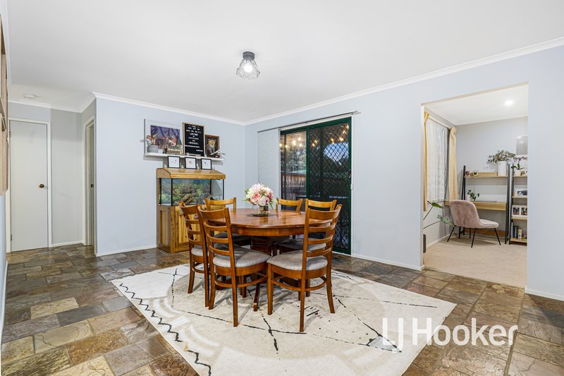 Photo - 7 Rae Court, Pakenham VIC 3810 - Image 4