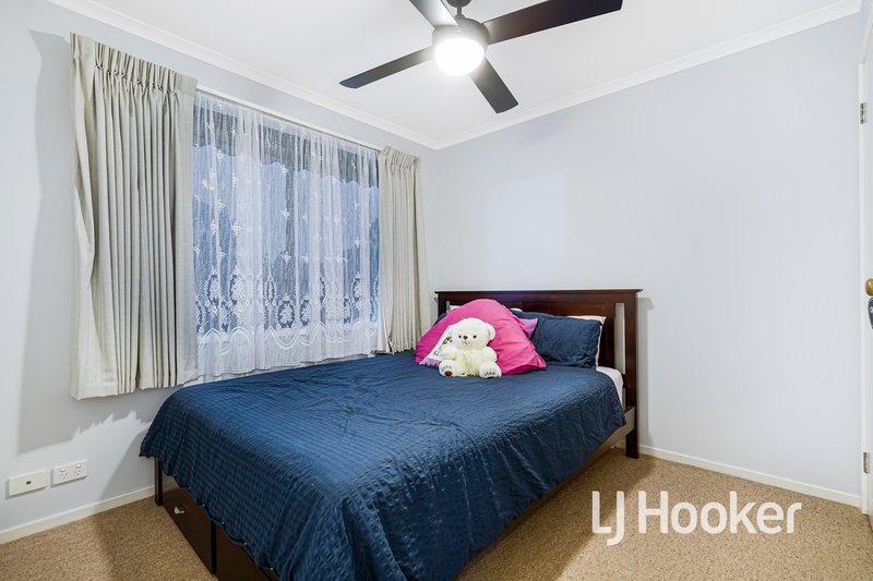 Photo - 7 Rae Court, Pakenham VIC 3810 - Image 9