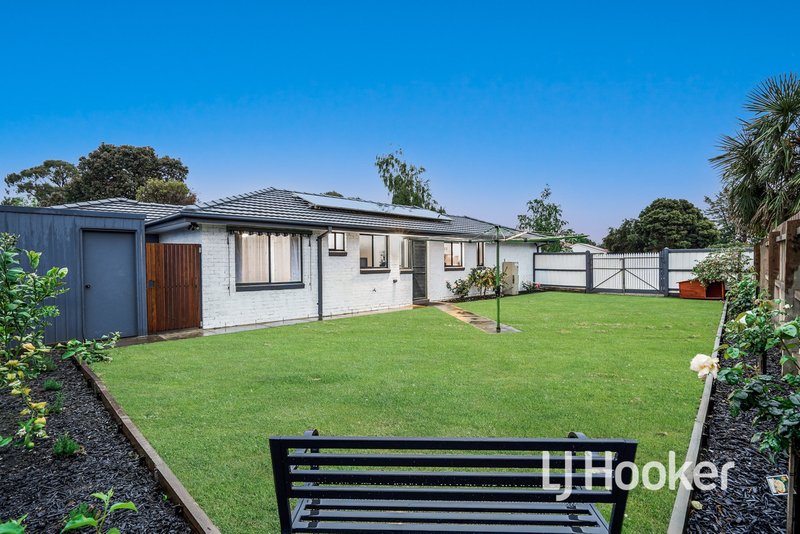 Photo - 7 Rae Court, Pakenham VIC 3810 - Image 15