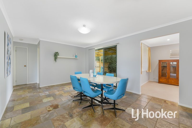 Photo - 7 Rae Court, Pakenham VIC 3810 - Image 8