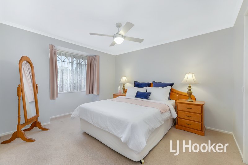 Photo - 7 Rae Court, Pakenham VIC 3810 - Image 9