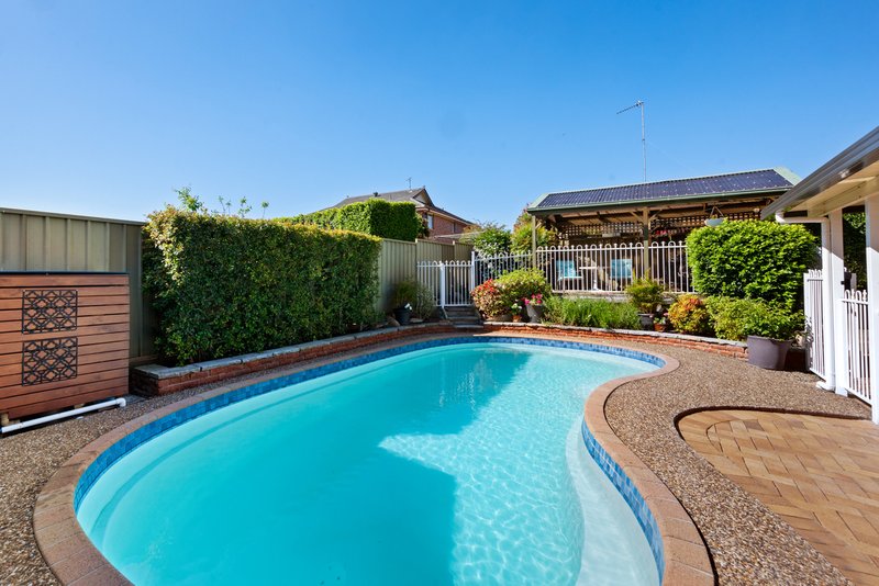 Photo - 7 Rainbow Close, Glenmore Park NSW 2745 - Image 13