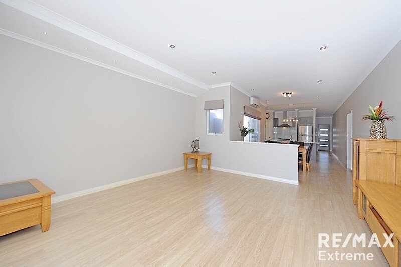 Photo - 7 Rathkeale Boulevard, Ridgewood WA 6030 - Image 7