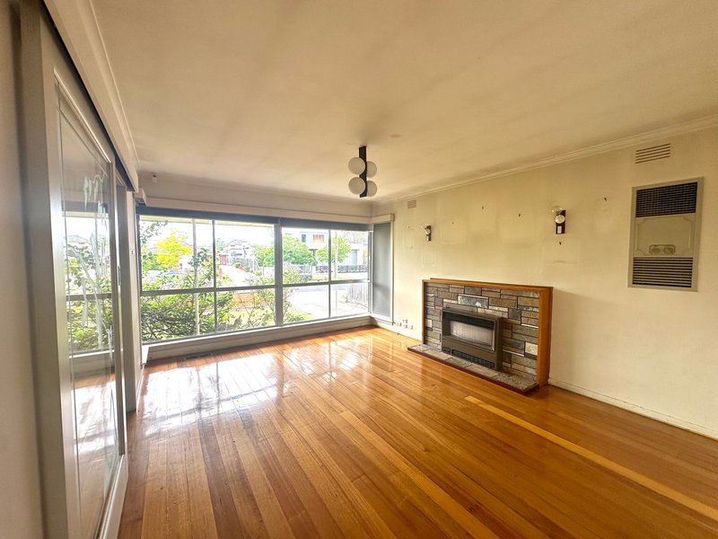 Photo - 7 Rayner Street, Altona VIC 3018 - Image 2