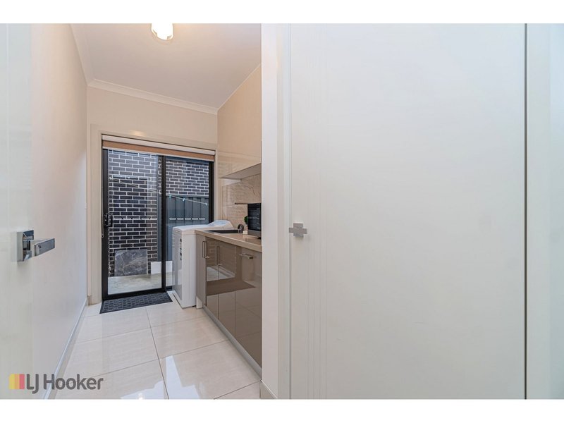 Photo - 7 Recreation Street, Roxburgh Park VIC 3064 - Image 25