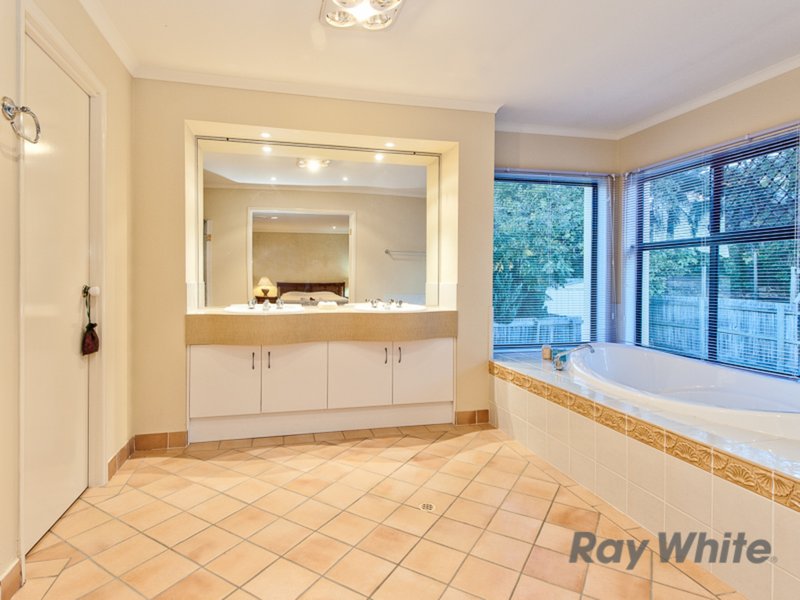 Photo - 7 Red Gum Close, Bridgeman Downs QLD 4035 - Image 17