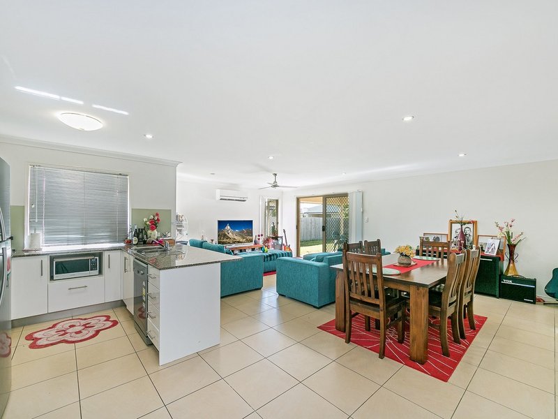 Photo - 7 Reichman Street, Caboolture QLD 4510 - Image 3