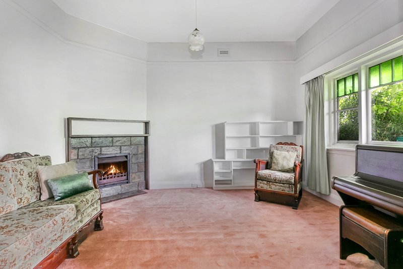 Photo - 7 Reidford Avenue, Preston VIC 3072 - Image 3