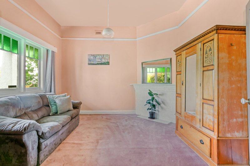 Photo - 7 Reidford Avenue, Preston VIC 3072 - Image 4