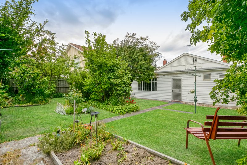 Photo - 7 Reidford Avenue, Preston VIC 3072 - Image 10