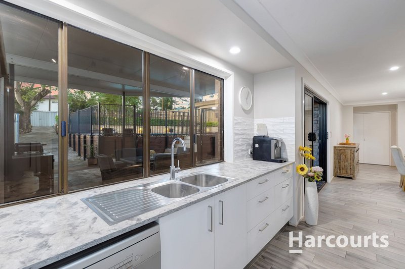 Photo - 7 Relesah Drive, Petrie QLD 4502 - Image 5