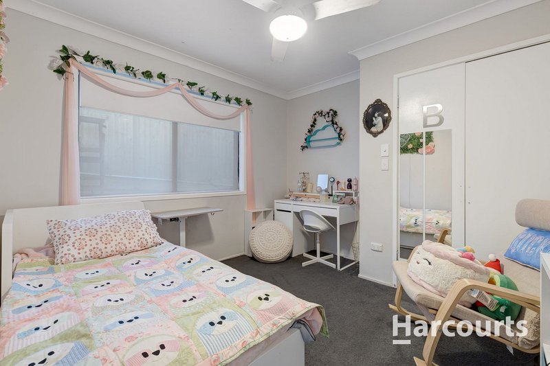 Photo - 7 Relesah Drive, Petrie QLD 4502 - Image 9