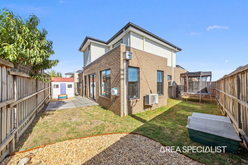 Photo - 7 Rembrandt Court, Pakenham VIC 3810 - Image 8