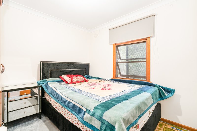 Photo - 7 Renfrew Street, Guildford NSW 2161 - Image 7