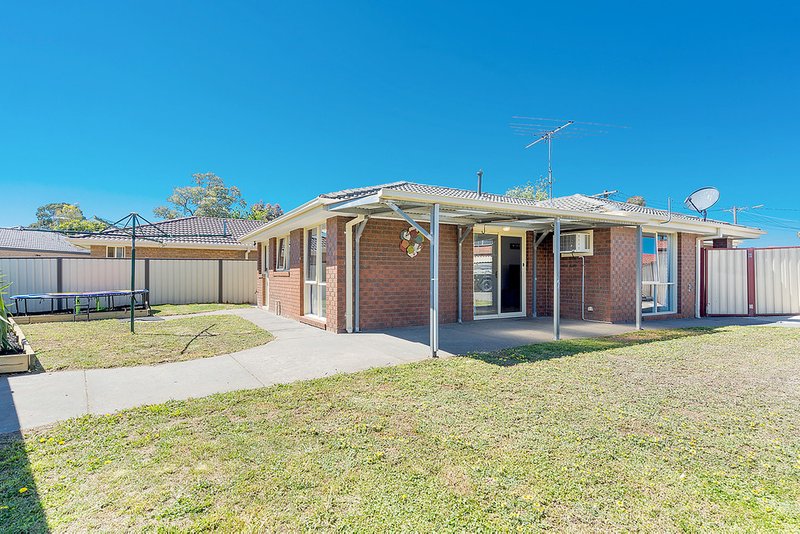 Photo - 7 Renwick Close, Craigieburn VIC 3064 - Image 15