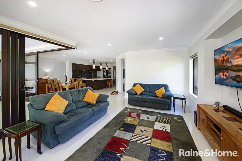 Photo - 7 Retreat Crescent, Yandina QLD 4561 - Image 7