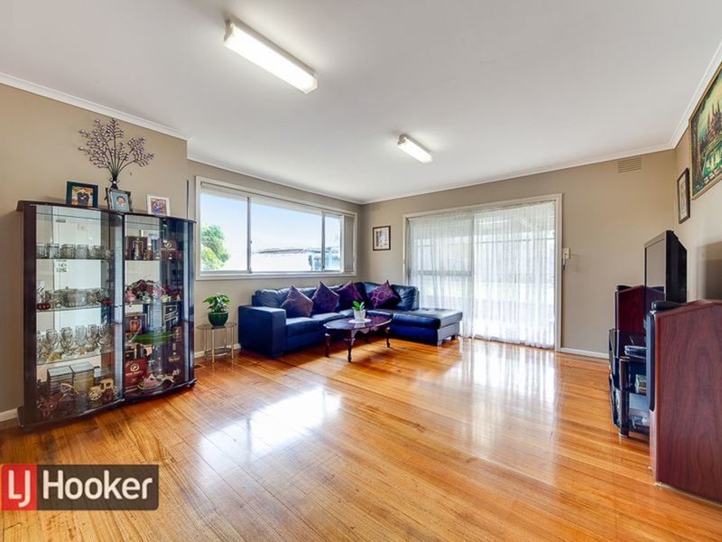 Photo - 7 Richard Street, Springvale South VIC 3172 - Image 2