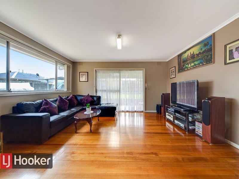 Photo - 7 Richard Street, Springvale South VIC 3172 - Image 3