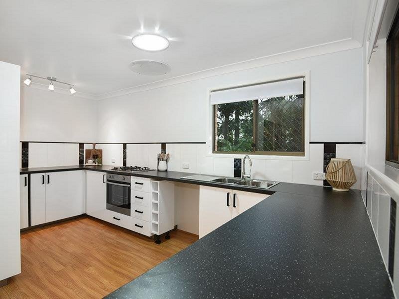 Photo - 7 Rifle Range Road, Mount Lofty QLD 4350 - Image 5