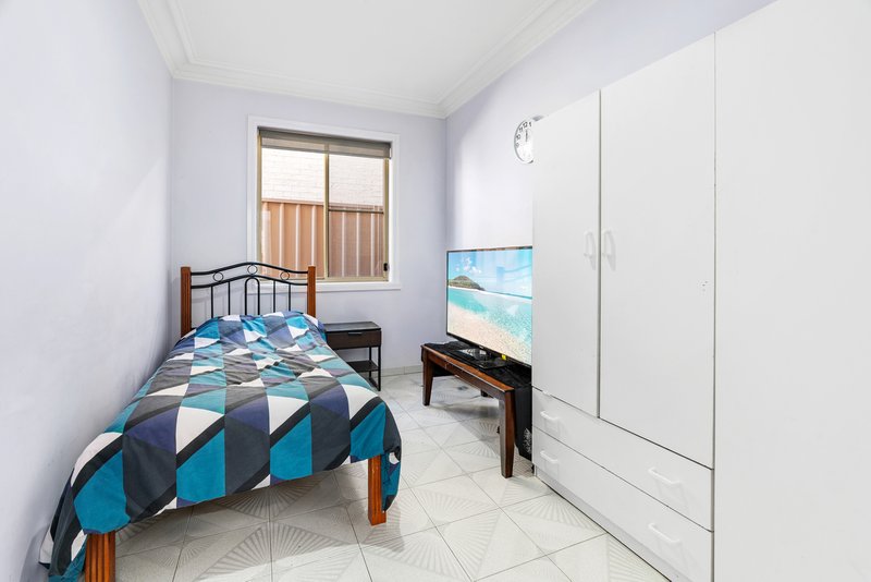 Photo - 7 Ringtail Crescent, Bossley Park NSW 2176 - Image 11