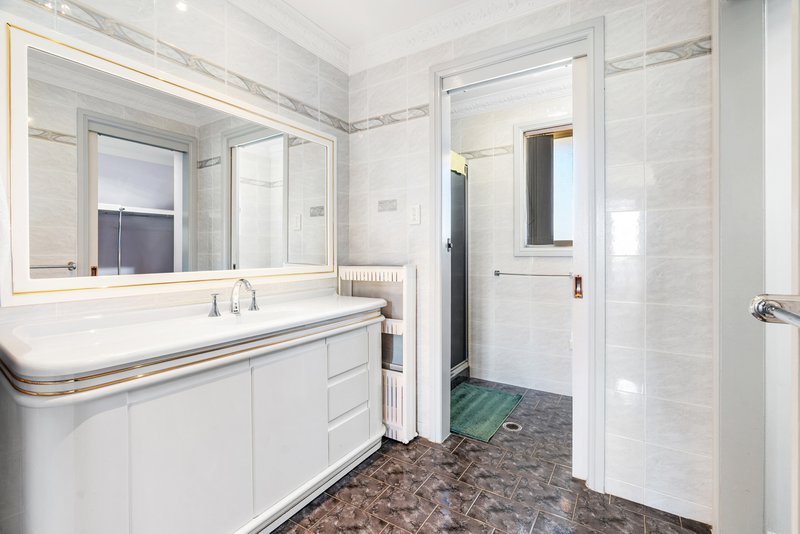 Photo - 7 Ringtail Crescent, Bossley Park NSW 2176 - Image 13