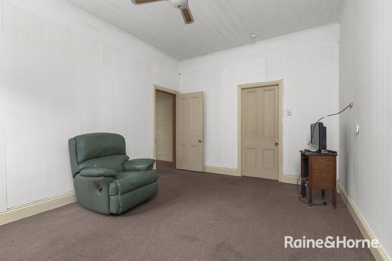Photo - 7 Robert Street, Wallsend NSW 2287 - Image 6