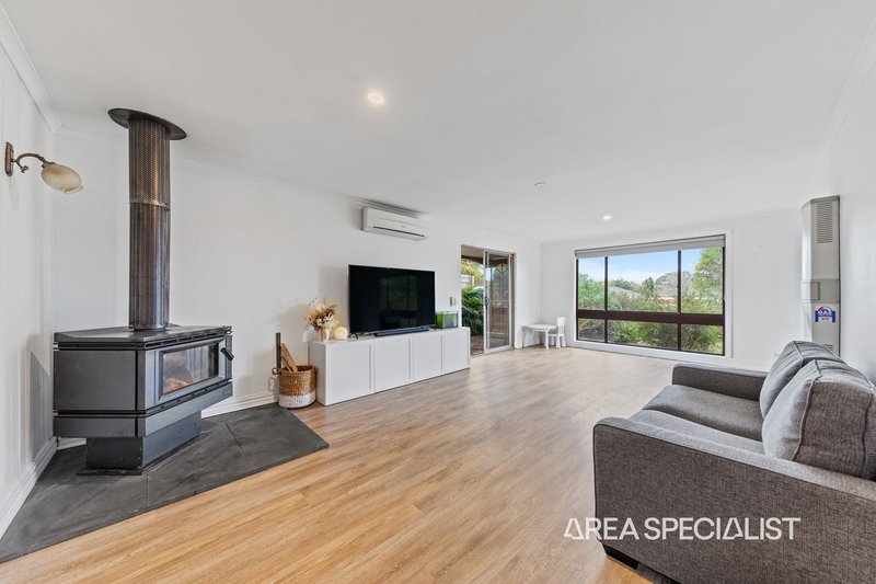 Photo - 7 Robin Court, Pakenham VIC 3810 - Image 5