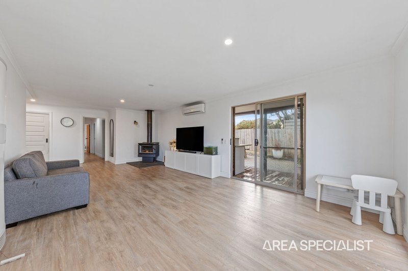 Photo - 7 Robin Court, Pakenham VIC 3810 - Image 22