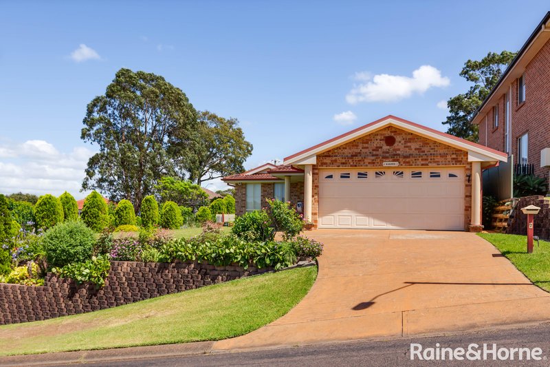 7 Robinia Grove, Garden Suburb NSW 2289