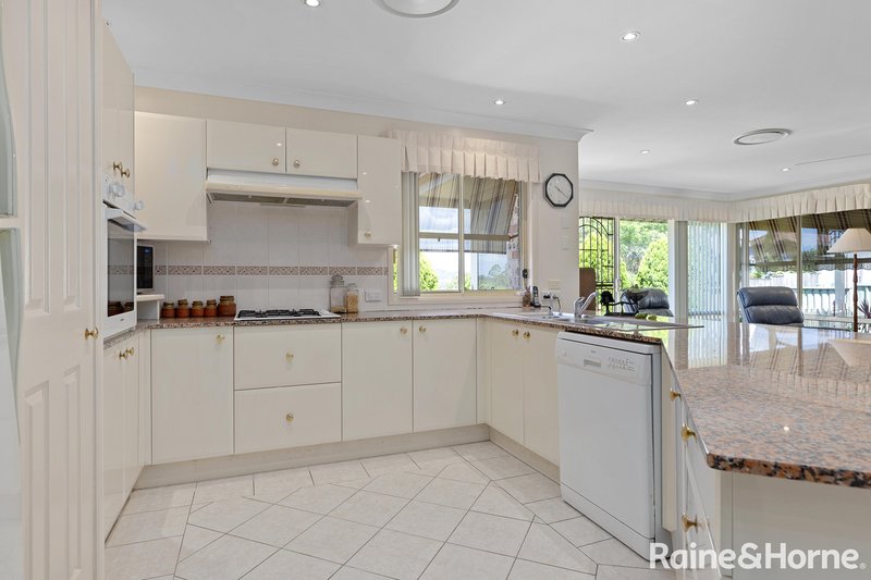 Photo - 7 Robinia Grove, Garden Suburb NSW 2289 - Image 10