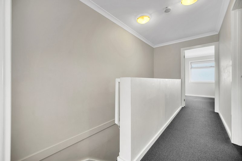 Photo - 7 Rocket Lane, Cranbourne North VIC 3977 - Image 3