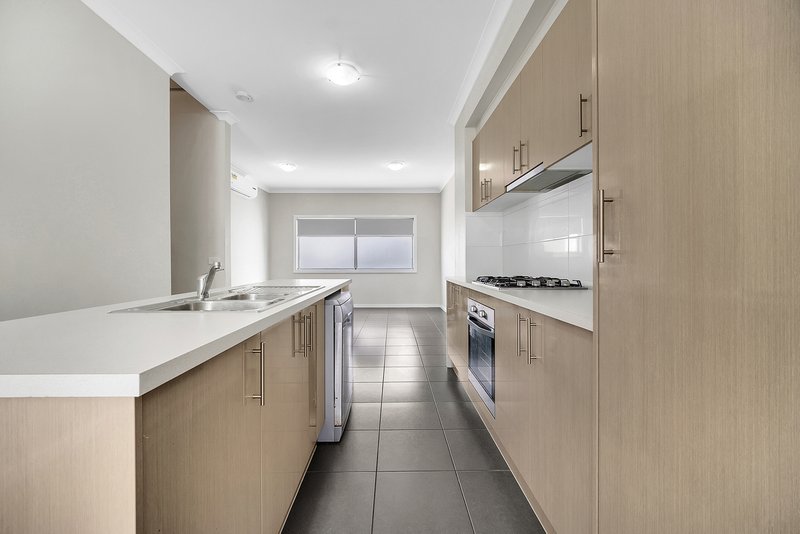 Photo - 7 Rocket Lane, Cranbourne North VIC 3977 - Image 5